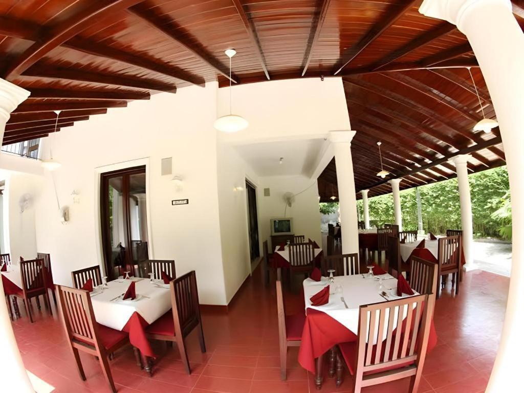 The Mgs Hotel Elpitiya  Esterno foto