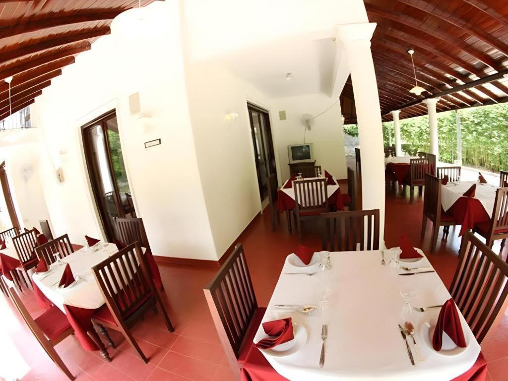 The Mgs Hotel Elpitiya  Esterno foto