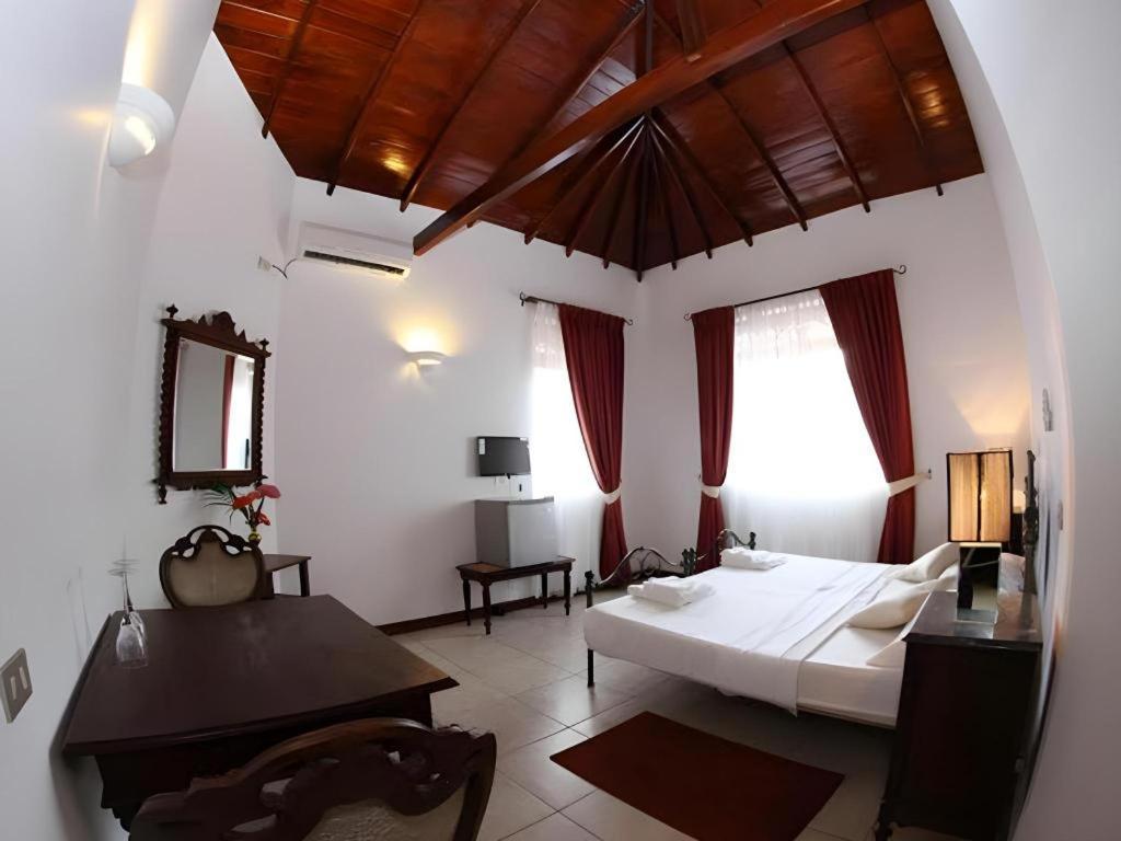 The Mgs Hotel Elpitiya  Esterno foto