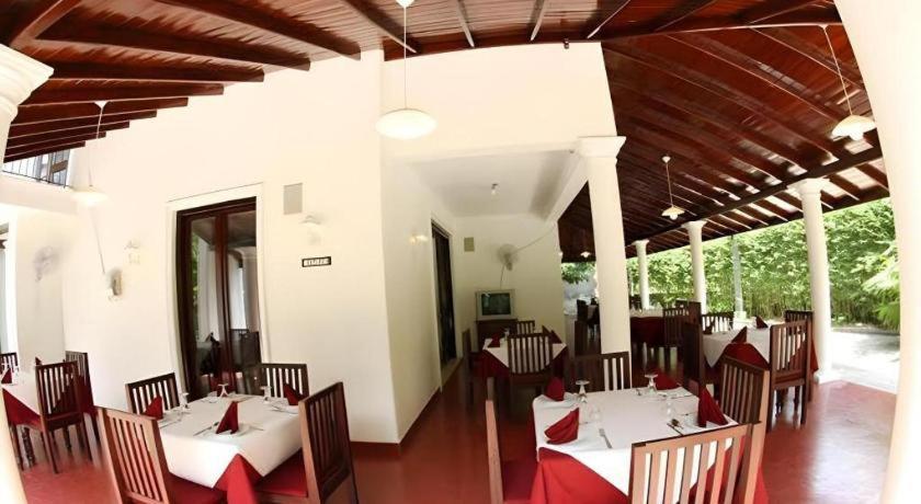 The Mgs Hotel Elpitiya  Esterno foto