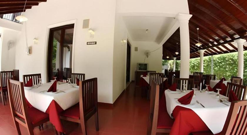 The Mgs Hotel Elpitiya  Esterno foto