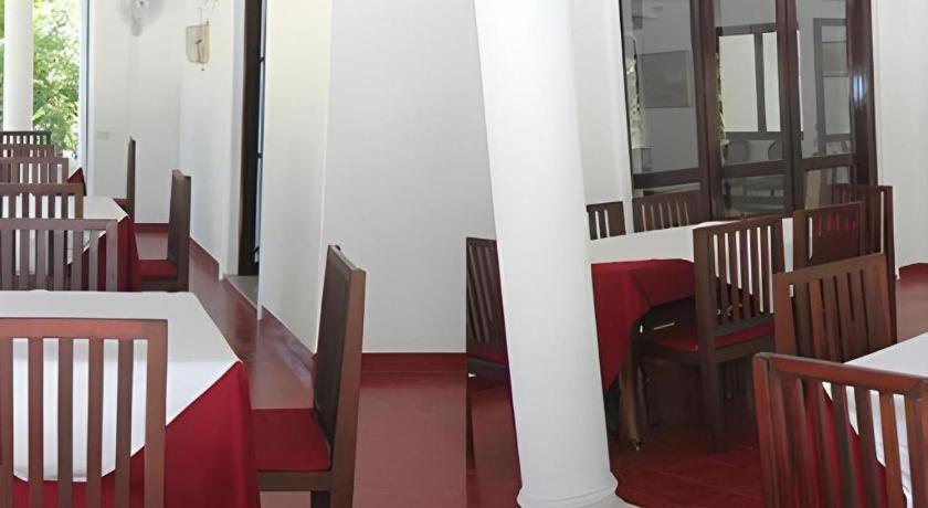 The Mgs Hotel Elpitiya  Esterno foto