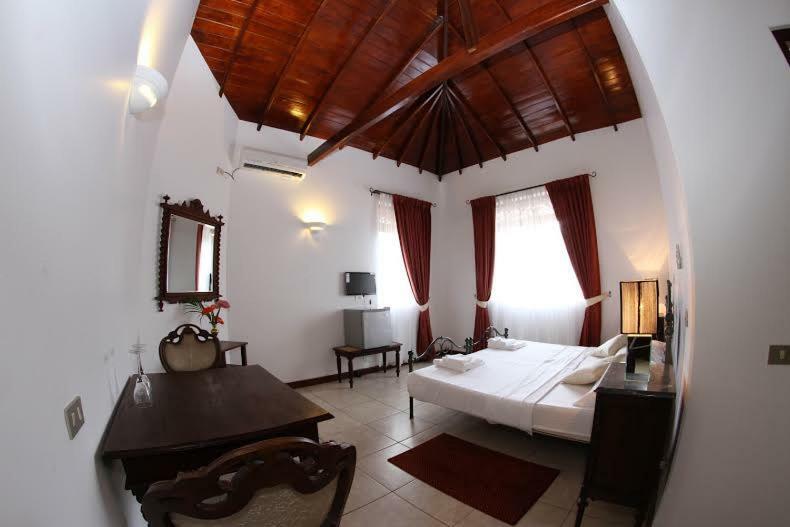 The Mgs Hotel Elpitiya  Esterno foto